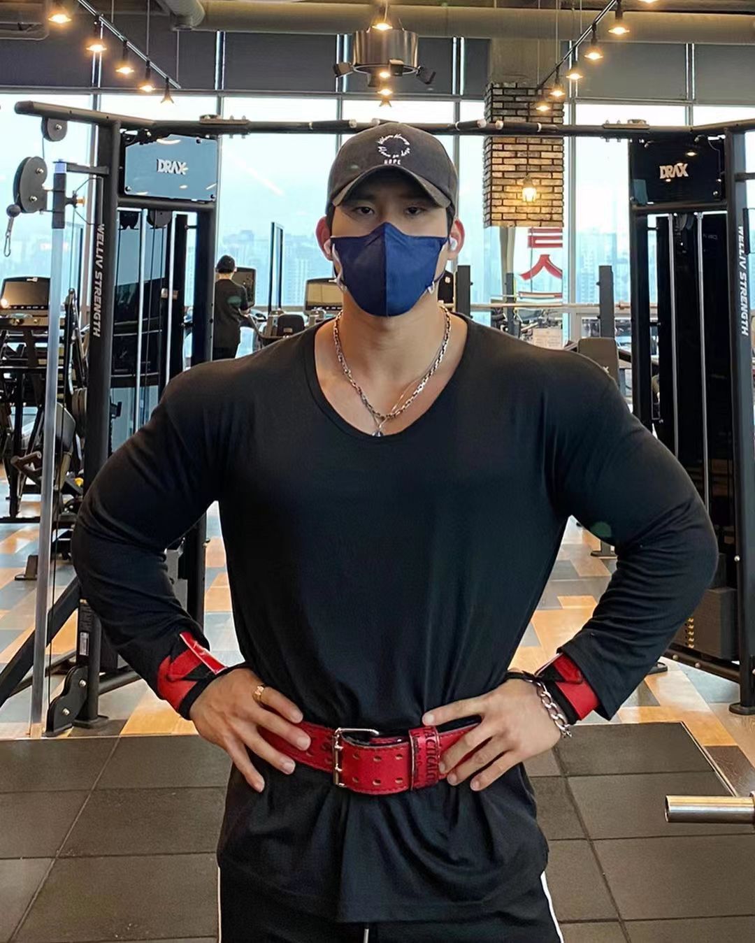 Quick Drying Elastic Breathable Training Clothes Versatile Tops